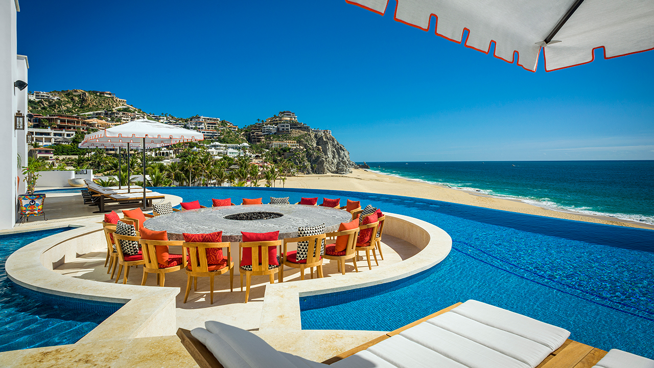 Luxury oceanfront estate in Cabo San Lucas real estate market
